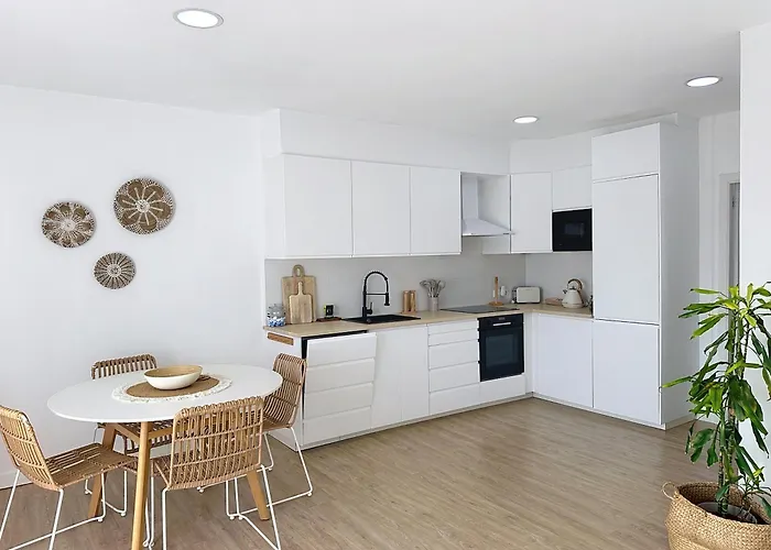 Con Piscina Ss19 Nyaraló